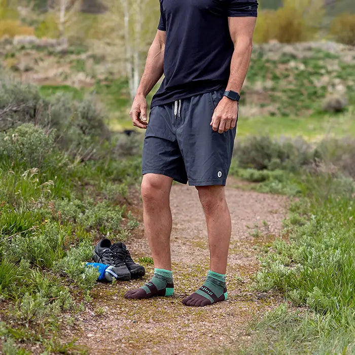 TerraToes Trail Mini-Crew Toe Socks — Mint
